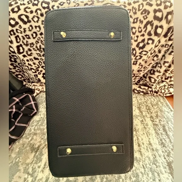 Handbag - Picture 5 of 5